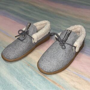 Pendleton Cabin Fold slippers size 8